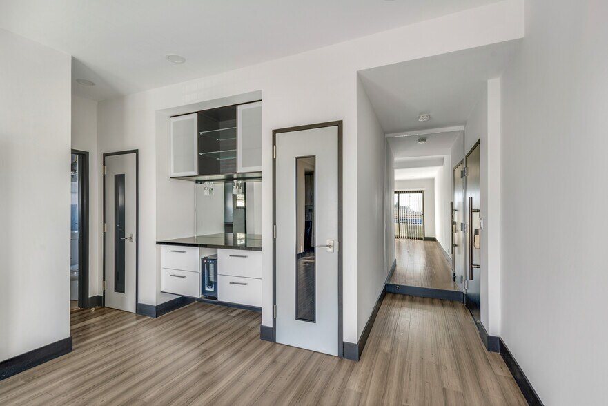 1702 Hermosa Ave, Hermosa Beach, CA à vendre - Photo intérieure - Image 3 de 9