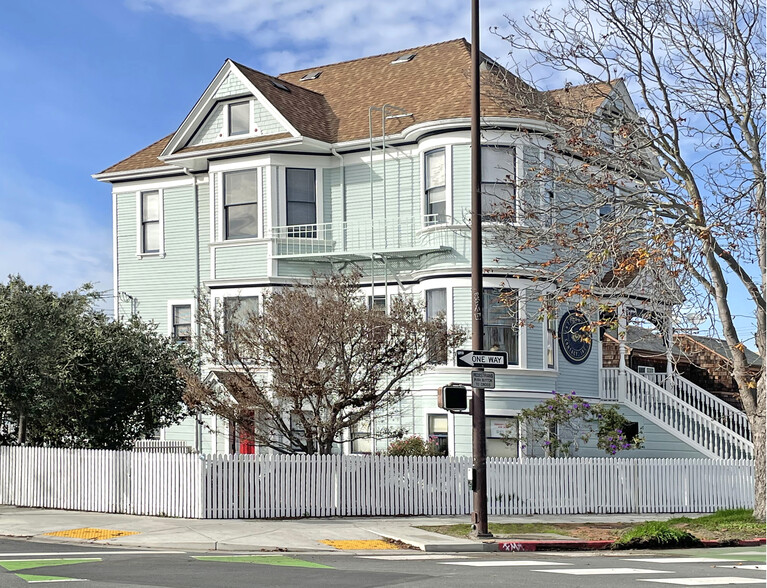 2820 Adeline St, Berkeley, CA for lease - Building Photo - Image 1 of 13