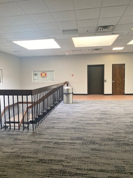 2-70 Ramtown Greenville Rd, Howell, NJ à louer - Photo du bâtiment - Image 3 de 12