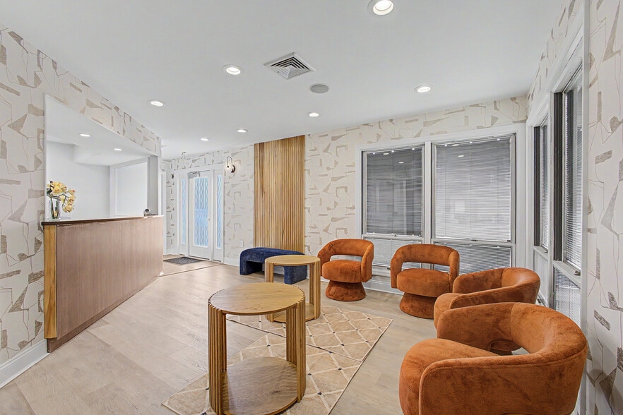 170 Changebridge Rd, Montville, NJ à vendre - Photo du bâtiment - Image 2 de 28