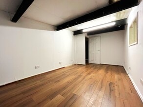 Montrose Rd, Chelmsford for lease Interior Photo- Image 2 of 4