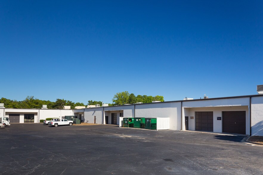 2121 New Market Pky SE, Marietta, GA for lease - Building Photo - Image 2 of 8