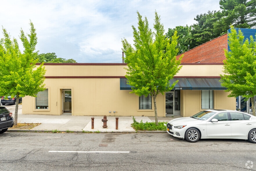211-20 Union Tpke, Oakland Gardens, NY for sale - Building Photo - Image 3 of 5