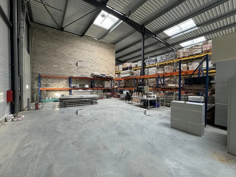 Flex in Tigery for lease - Interior Photo - Image 2 of 12