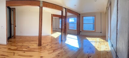 108 S Stanton St, El Paso, TX à louer Photo intérieure- Image 2 de 4