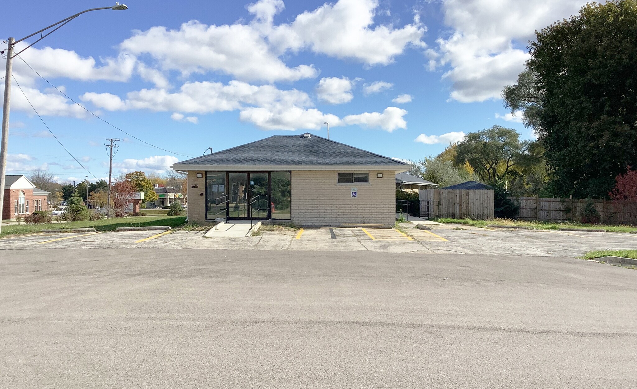5415 W Grand Ave, Gurnee, IL for lease Building Photo- Image 1 of 9