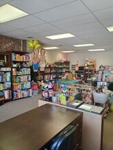 124-126 W Front St, Burlington, NC for lease Interior Photo- Image 2 of 8