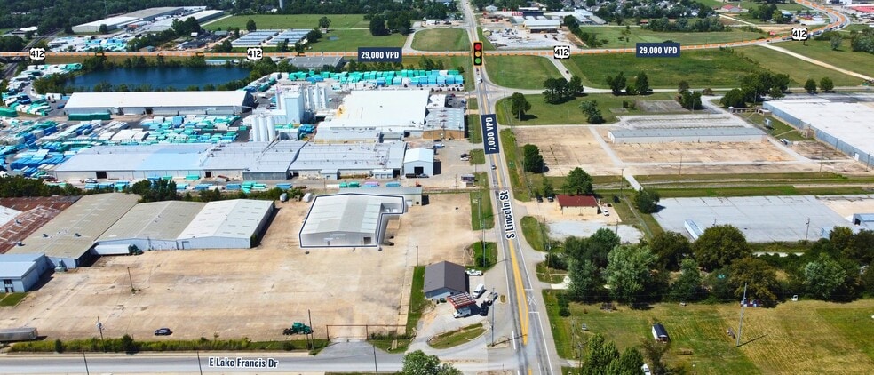 1201 E Lake Francis Dr, Siloam Springs, AR à louer - Aérien - Image 2 de 11