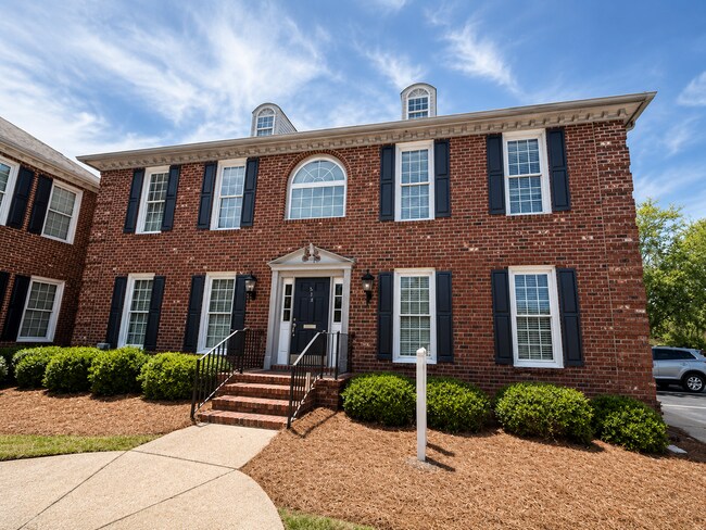 More details for 576 Executive Pl, Fayetteville, NC - Office for Lease