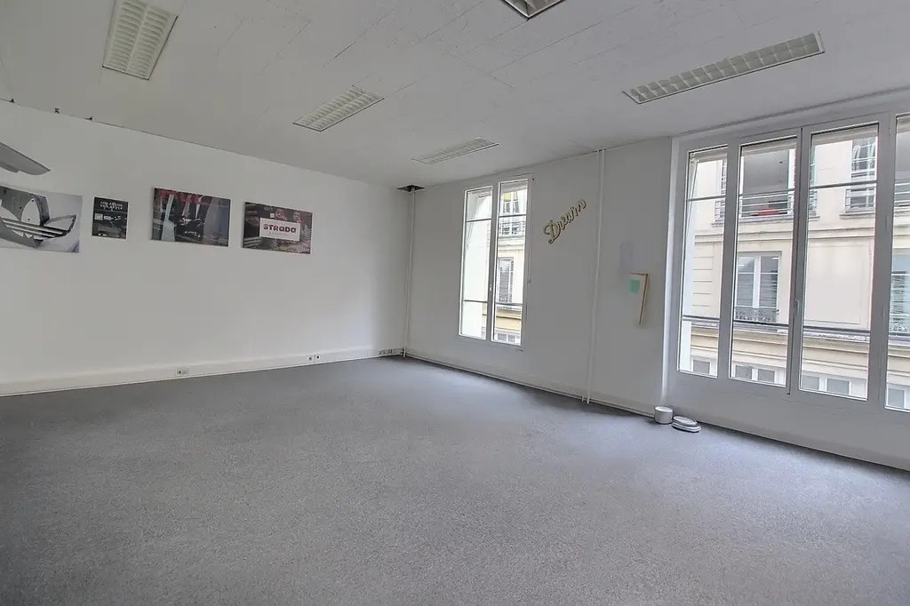 4 Cité Paradis, Paris for lease Interior Photo- Image 1 of 19