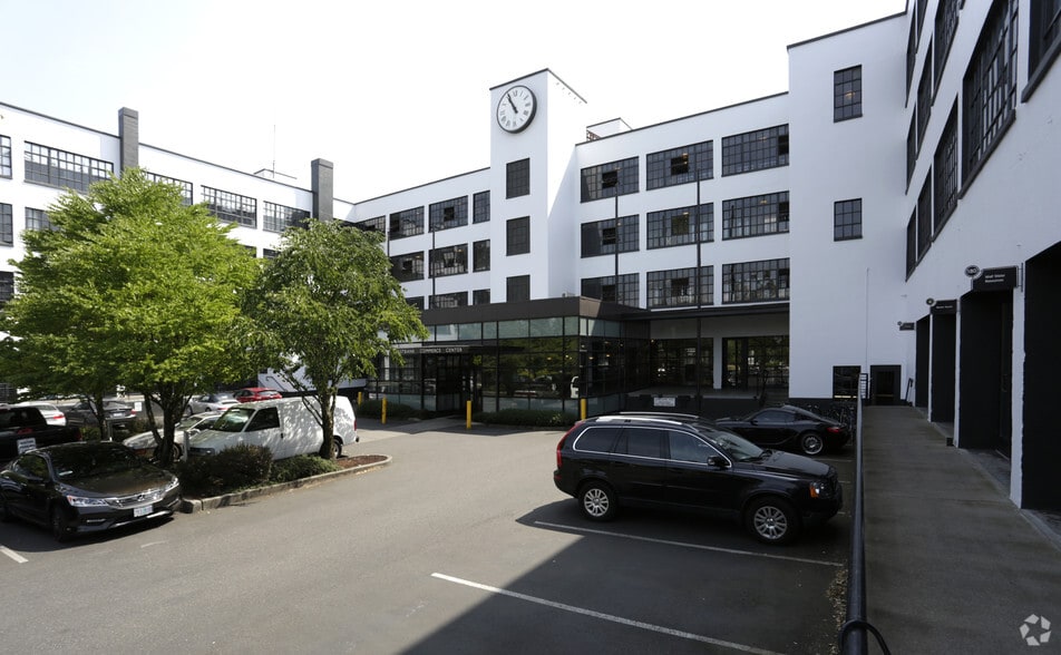 1001 SE Water Ave, Portland, OR à louer - Photo du bâtiment - Image 2 de 6