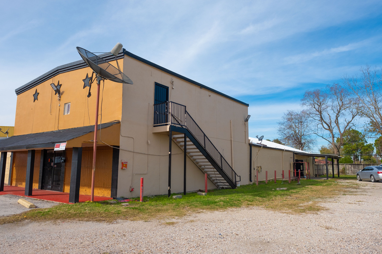 3310 W Fuqua St, Houston, TX for lease Building Photo- Image 1 of 8