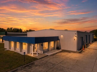 Plus de détails pour 1734 Apex Rd, Sarasota, FL - Industriel à louer