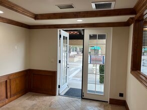 16236 San Dieguito Rd, Rancho Santa Fe, CA for lease Interior Photo- Image 2 of 6