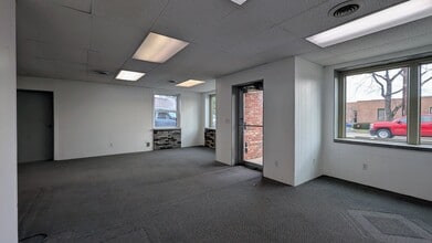 3619 Church St, Newtown, OH à louer Photo intérieure- Image 2 de 11