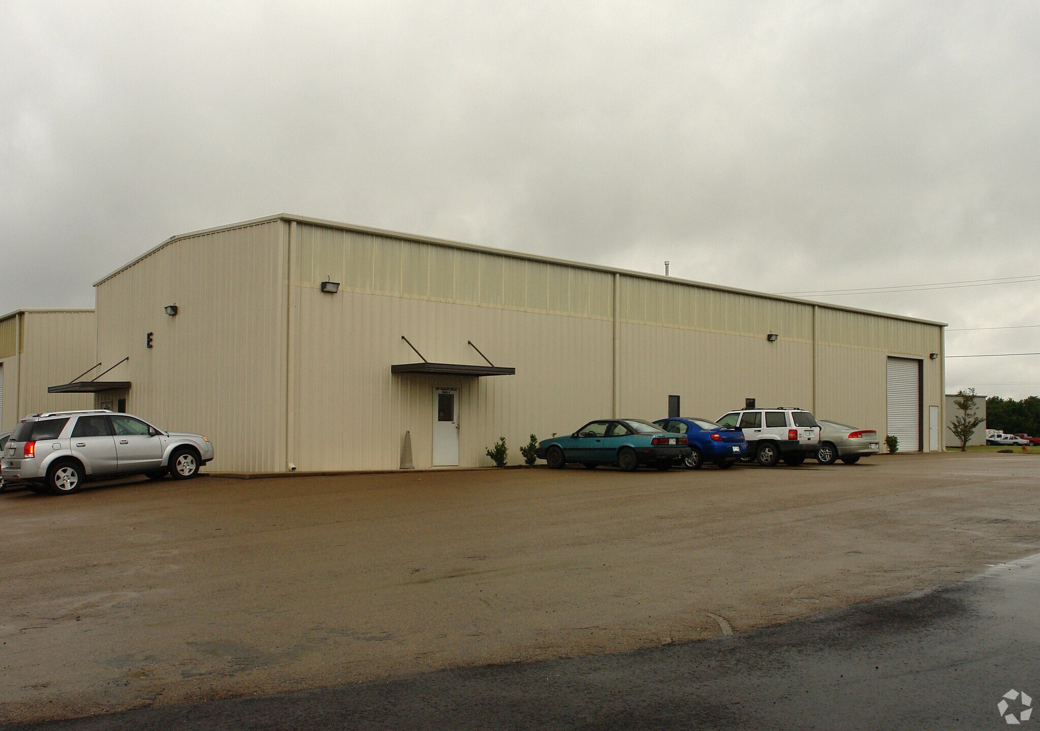 307 Walker Cir, Richland, MS for lease Primary Photo- Image 1 of 9