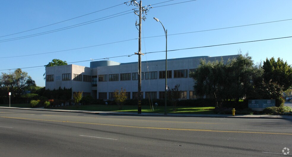 150 N Jackson Ave, San Jose, CA à vendre - Photo du bâtiment - Image 3 de 7