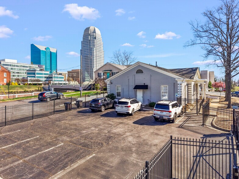 331 High St, Winston-Salem, NC à vendre - Photo du bâtiment - Image 2 de 11