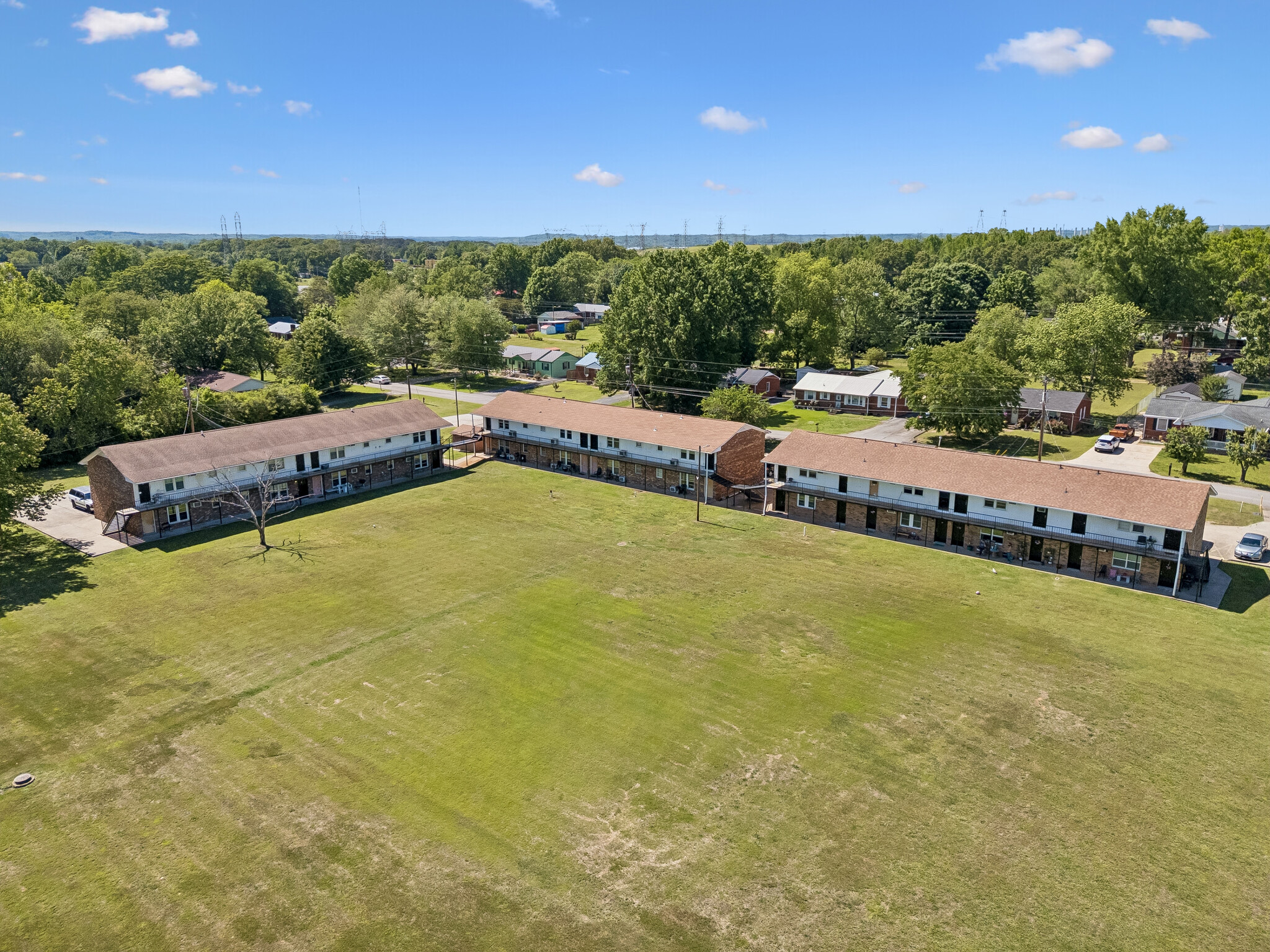 542 Ashe Ave, New Johnsonville, TN à vendre Photo principale- Image 1 de 36