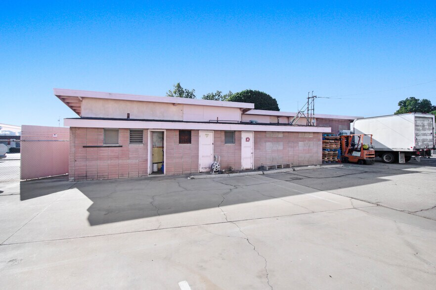 601 E Garvey Ave, Monterey Park, CA à vendre - Photo du bâtiment - Image 3 de 20