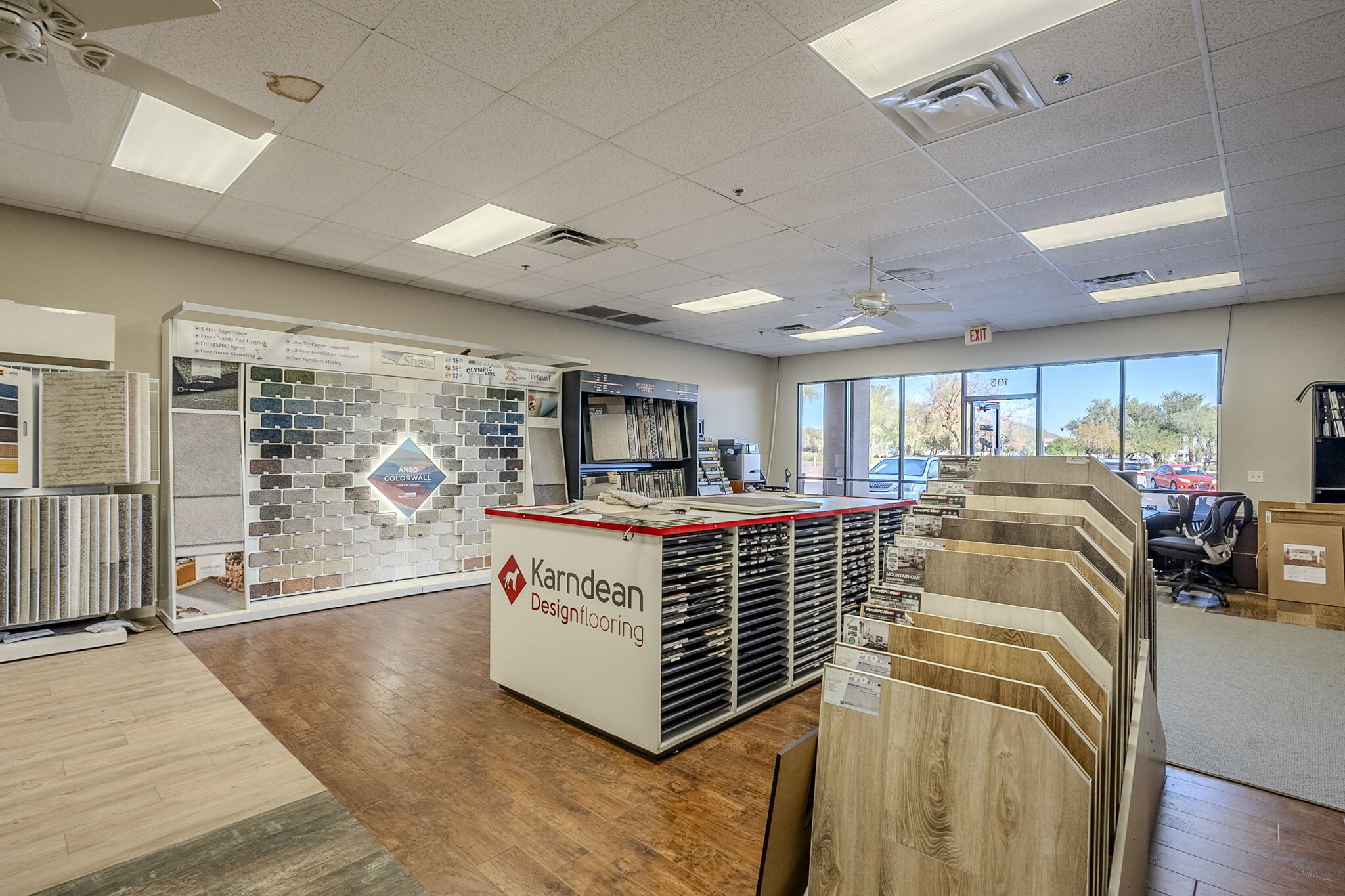 3145 E Chandler Blvd, Phoenix, AZ for lease Interior Photo- Image 1 of 5