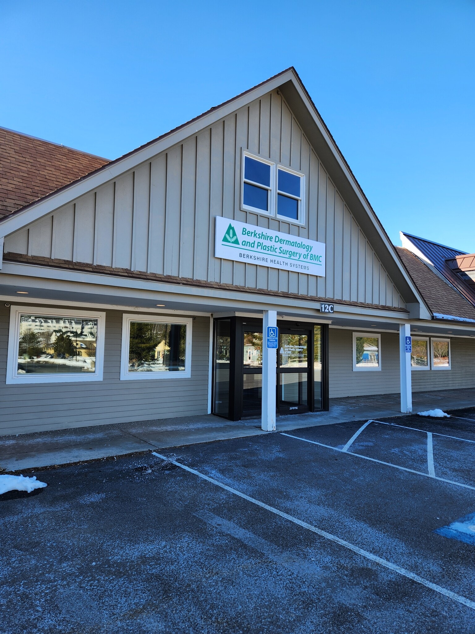 Lenox Commons portfolio of 6 properties for sale on LoopNet.ca Building Photo- Image 1 of 9