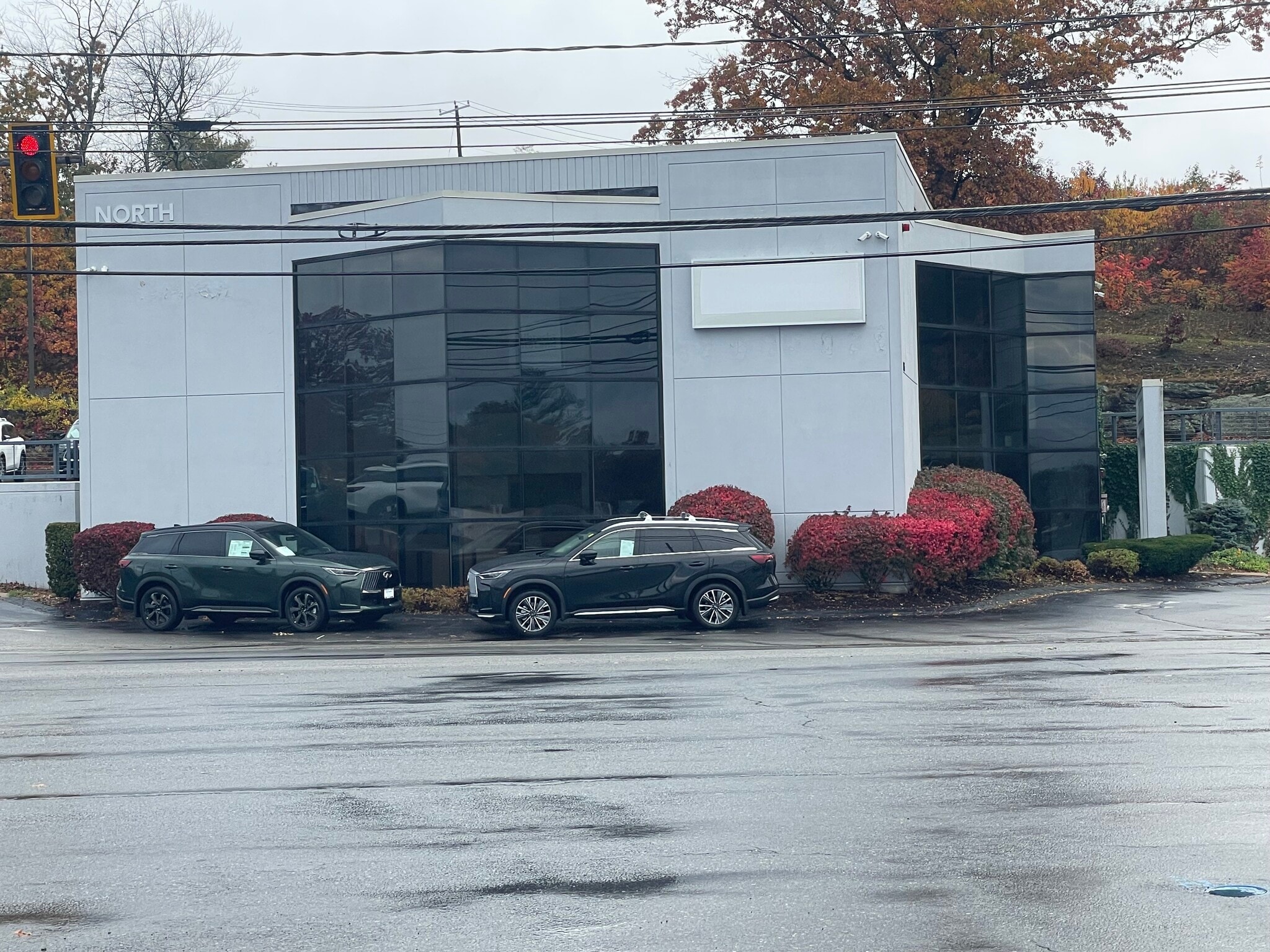 105 Daniel Webster Hwy, Nashua, NH for lease Interior Photo- Image 1 of 30