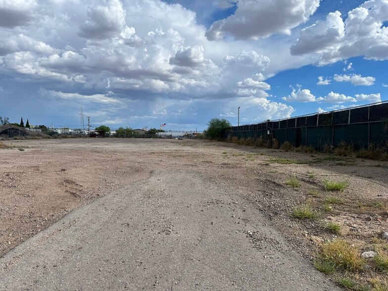 3200 44th St, Tucson, AZ à louer - Photo du b timent - Image 2 de 3