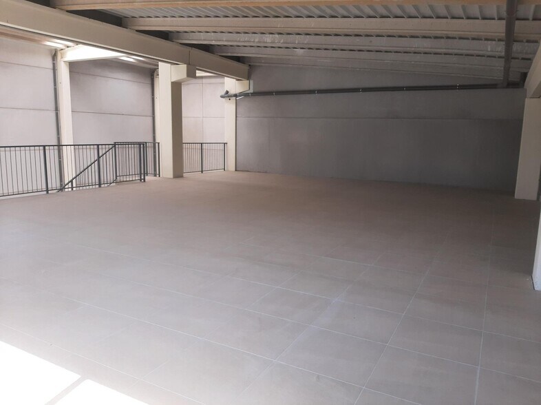 Industrial in Seville, Sevilla for lease - Interior Photo - Image 3 of 13