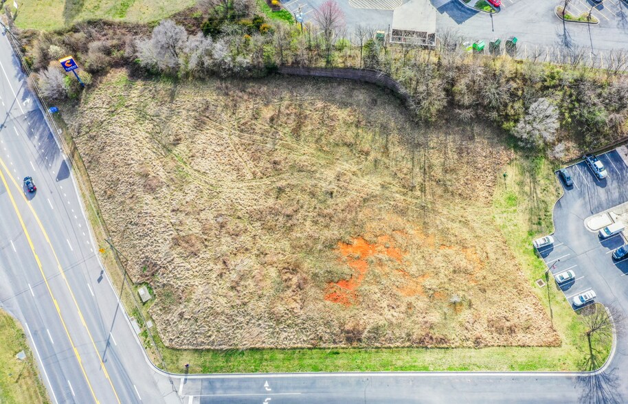 3221 Lee hwy, Troutville, VA à vendre - Photo du bâtiment - Image 2 de 5