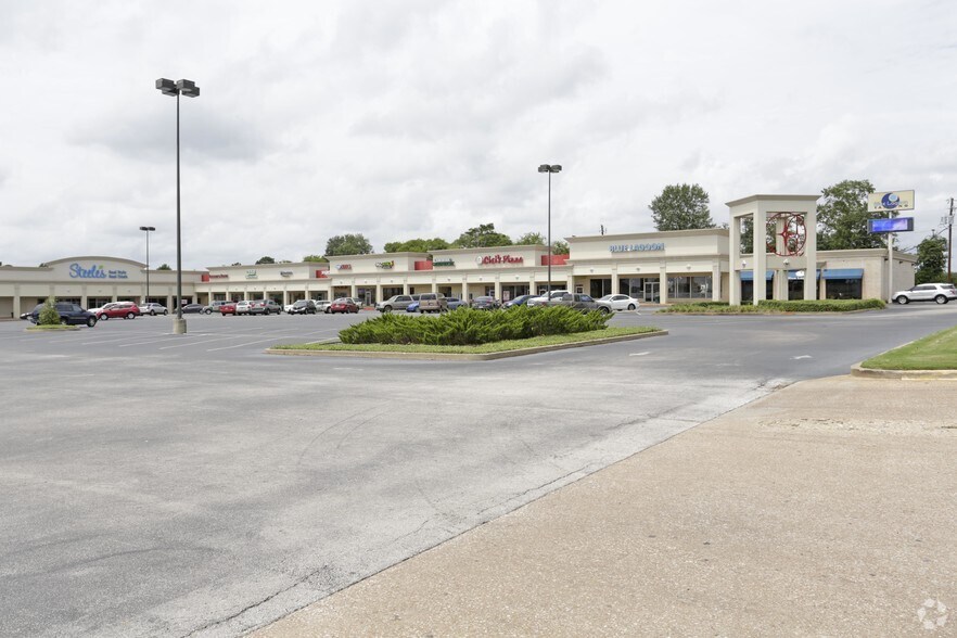 3801 North St, Nacogdoches, TX à louer - Photo du bâtiment - Image 1 de 6