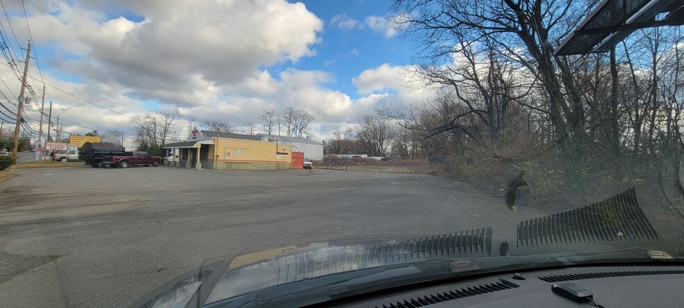 610 Jersey Ave, New Brunswick, NJ for lease - Building Photo - Image 2 of 12