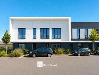 More details for 61 Rue Mathieu Dussurgey, Saint-Fons - Flex for Lease