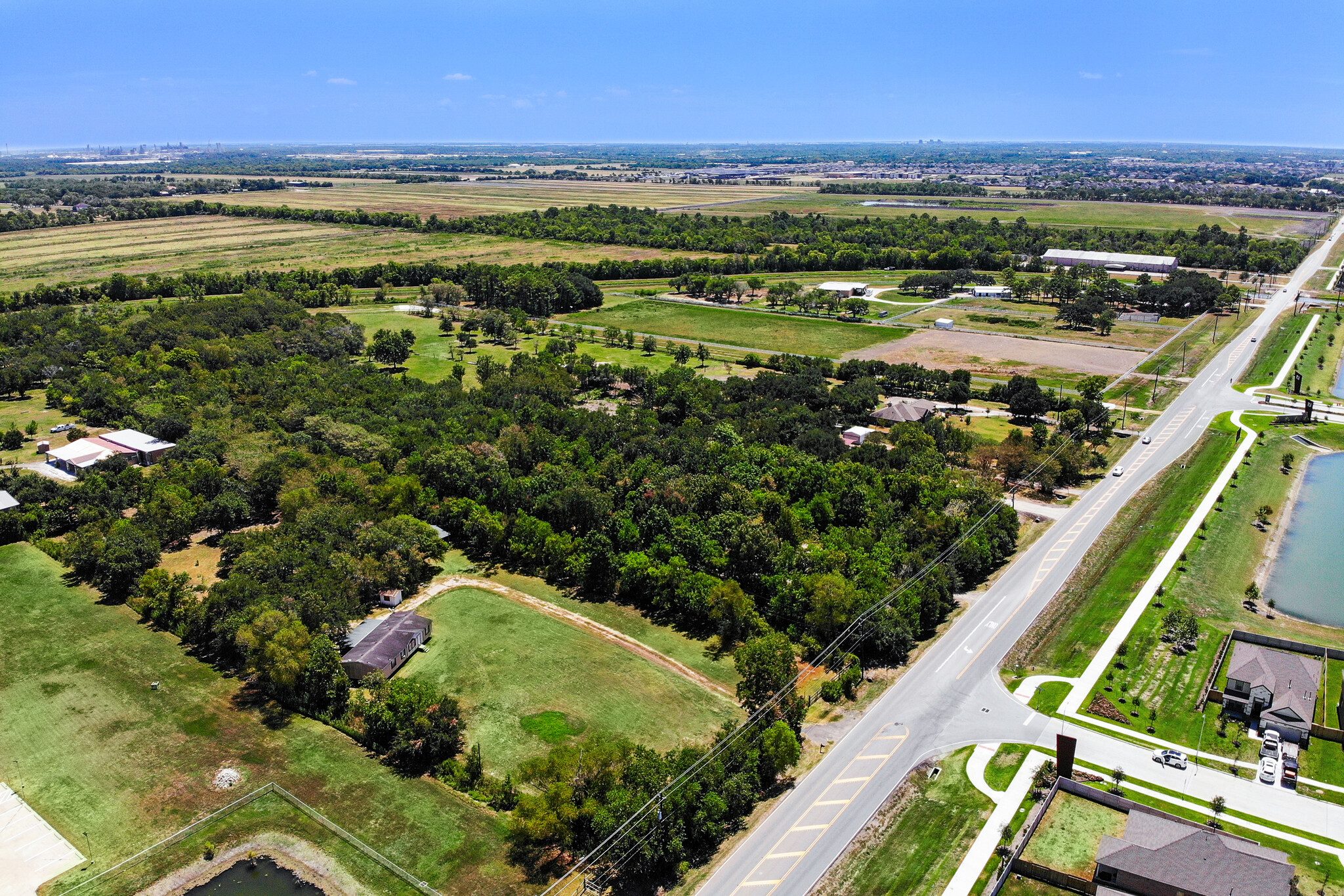 9920 Garth Rd, Baytown, TX à vendre Photo du b timent- Image 1 de 12