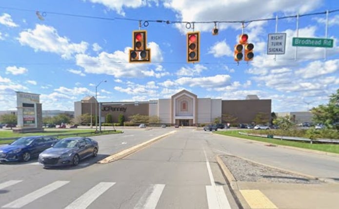 200 Beaver Valley Mall, Monaca, PA for lease - Building Photo - Image 3 of 8