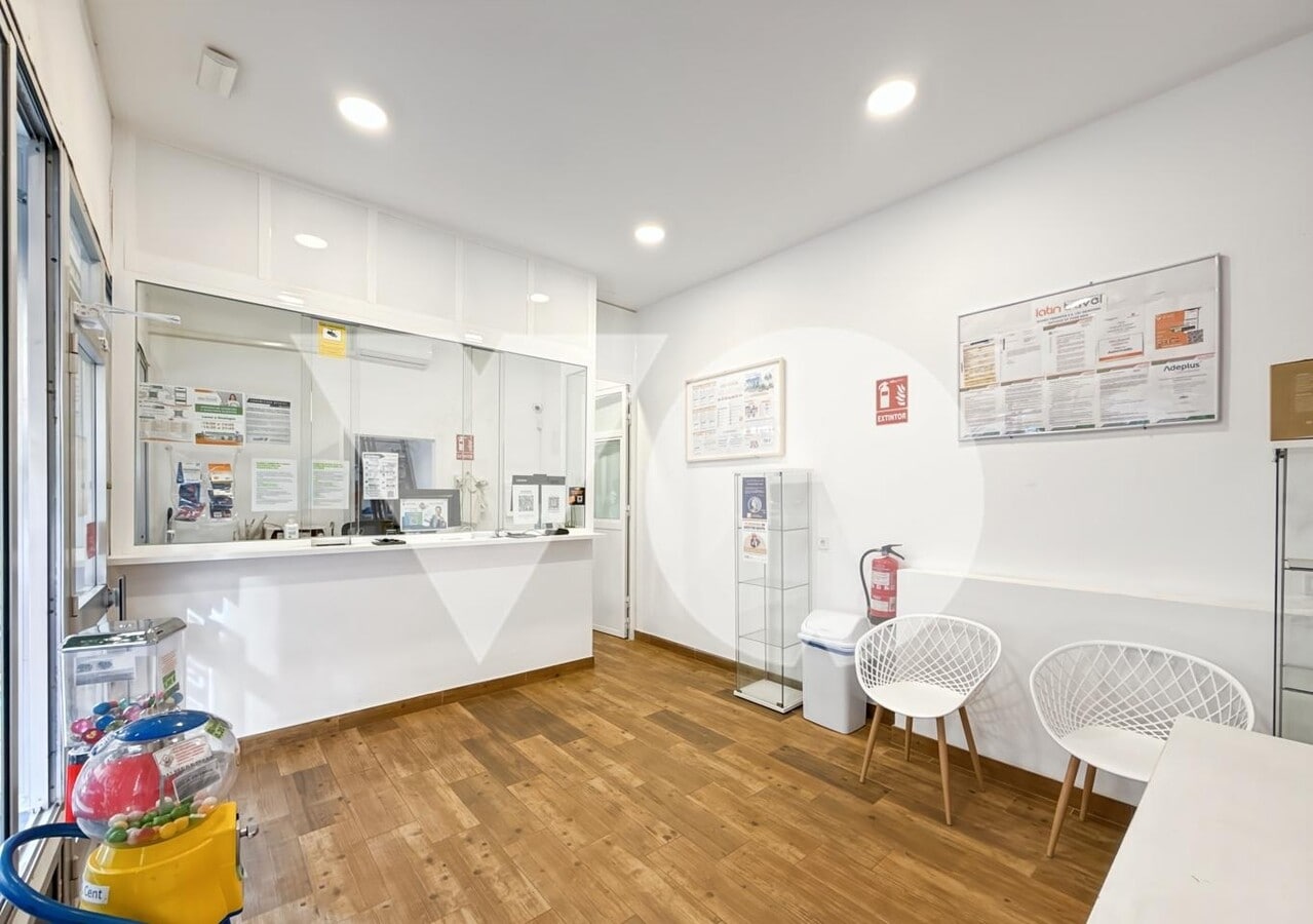Madrid, MAD 28020 - Unit 1 -  - Interior Photo - Image 2 of 9