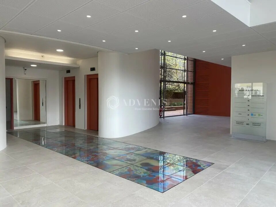 Office in Ivry-sur-Seine for sale Lobby- Image 1 of 19