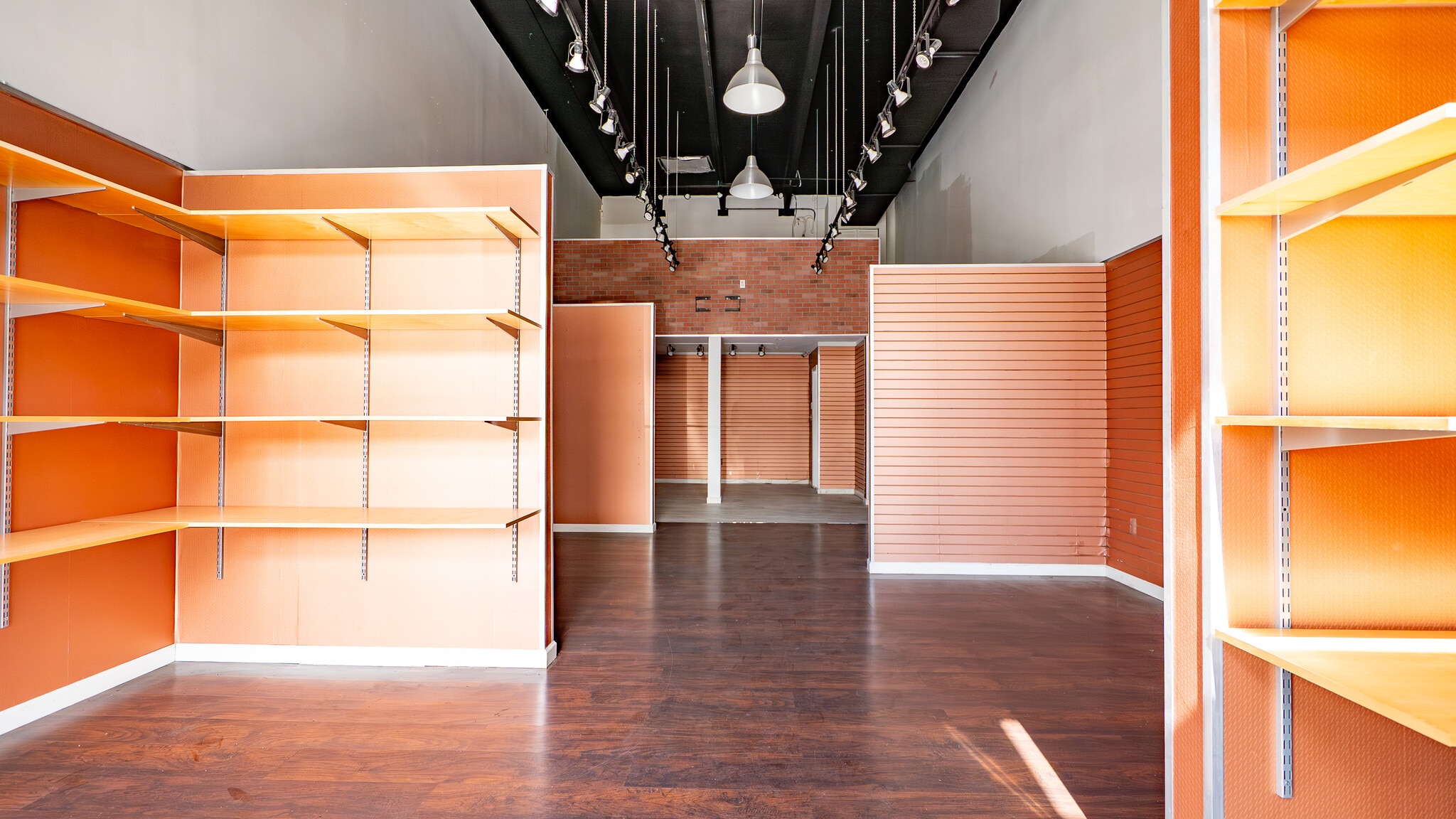 7101 N Miami Ave, Miami, FL for lease Interior Photo- Image 1 of 6