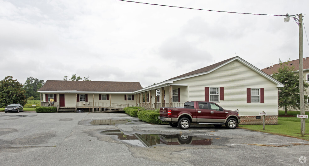 716 Caratoke Hwy, Moyock, NC à louer - Photo du bâtiment - Image 2 de 10