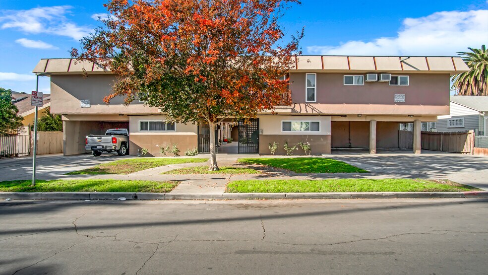 423 N Harvard Blvd, Los Angeles, CA à vendre - Photo principale - Image 1 de 70