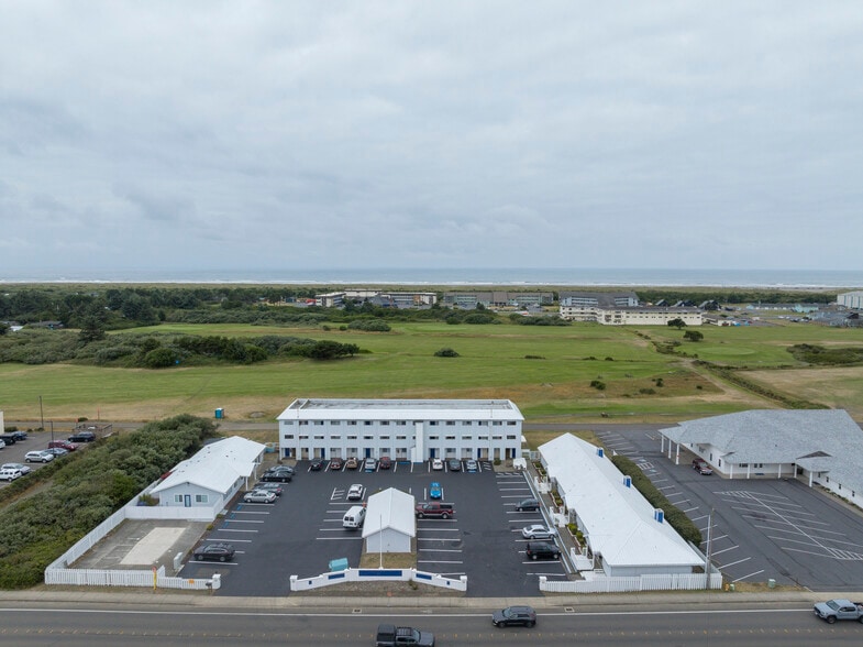 605 Point Brown Ave NW, Ocean Shores, WA for sale - Building Photo - Image 2 of 57