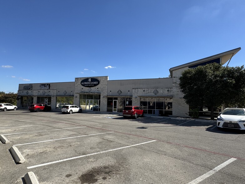 19178 Blanco Rd, San Antonio, TX for lease - Building Photo - Image 1 of 2