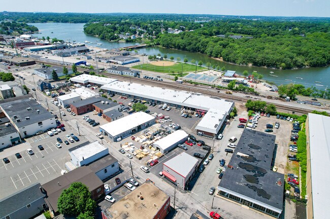 Plus de détails pour 54 West Dane St, Beverly, MA - Local d'activités, Industriel à louer