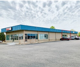 1900 S Pleasant St, Springdale, AR for lease Interior Photo- Image 2 of 3