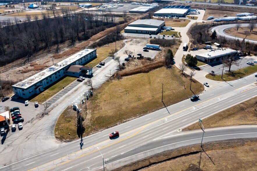 32801 Lorain Rd, North Ridgeville, OH for sale - Building Photo - Image 3 of 8