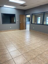 4355 W Cardinal Dr, Beaumont, TX for lease Interior Photo- Image 2 of 3