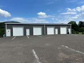 199 Pickett District Rd, New Milford, CT for lease Interior Photo- Image 1 of 1