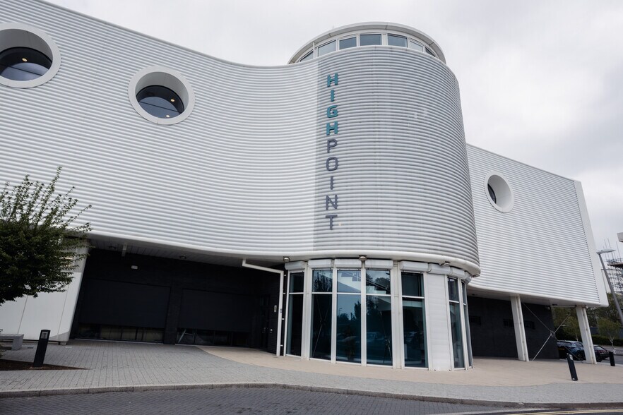 Bursledon Road, Southampton à louer - Photo du bâtiment - Image 2 de 7