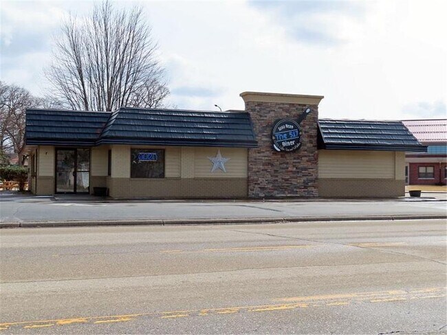 More details for 517 Duluth Ave S, Thief River Falls, MN - Retail for Sale