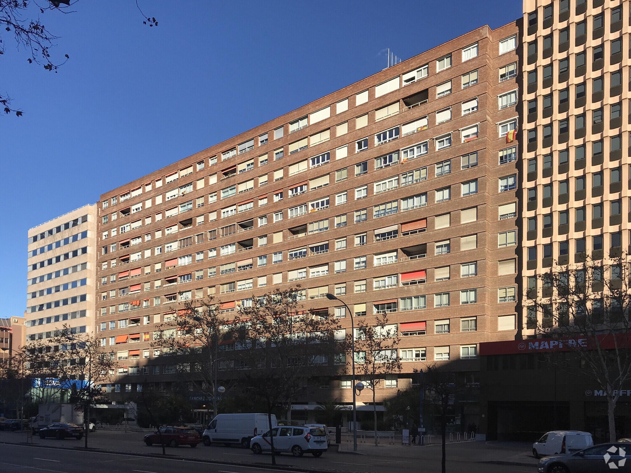 Calle de Fernández Blanco, 19, Madrid, Madrid for lease Primary Photo- Image 1 of 3